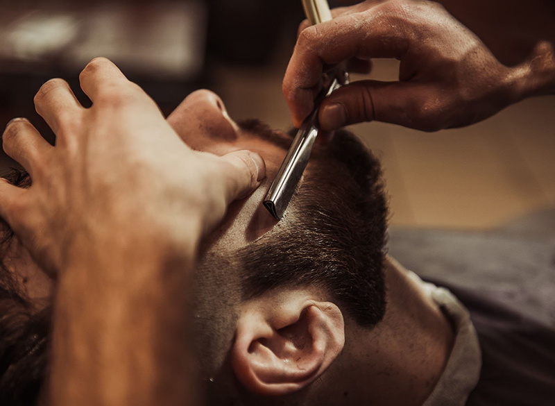 BEARD TRIMS / STRAIGHT RAZOR SHAVES